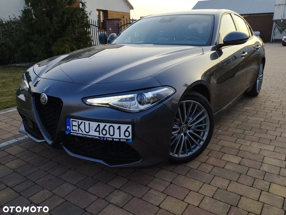 Alfa Romeo Giulia 2.0 Turbo Sprint - 2