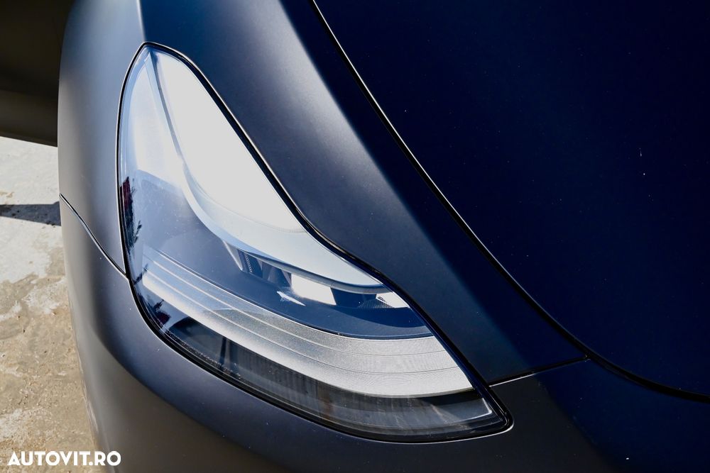 Tesla Model Y Performance - 3