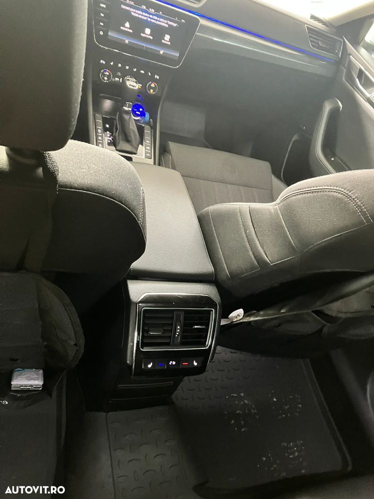 Skoda Superb 2.0 TDI 4X4 DSG Style - 24