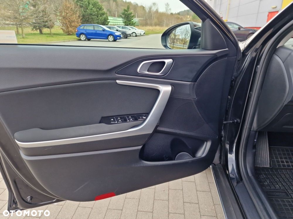Kia XCeed 1.5 T-GDI M DCT - 11
