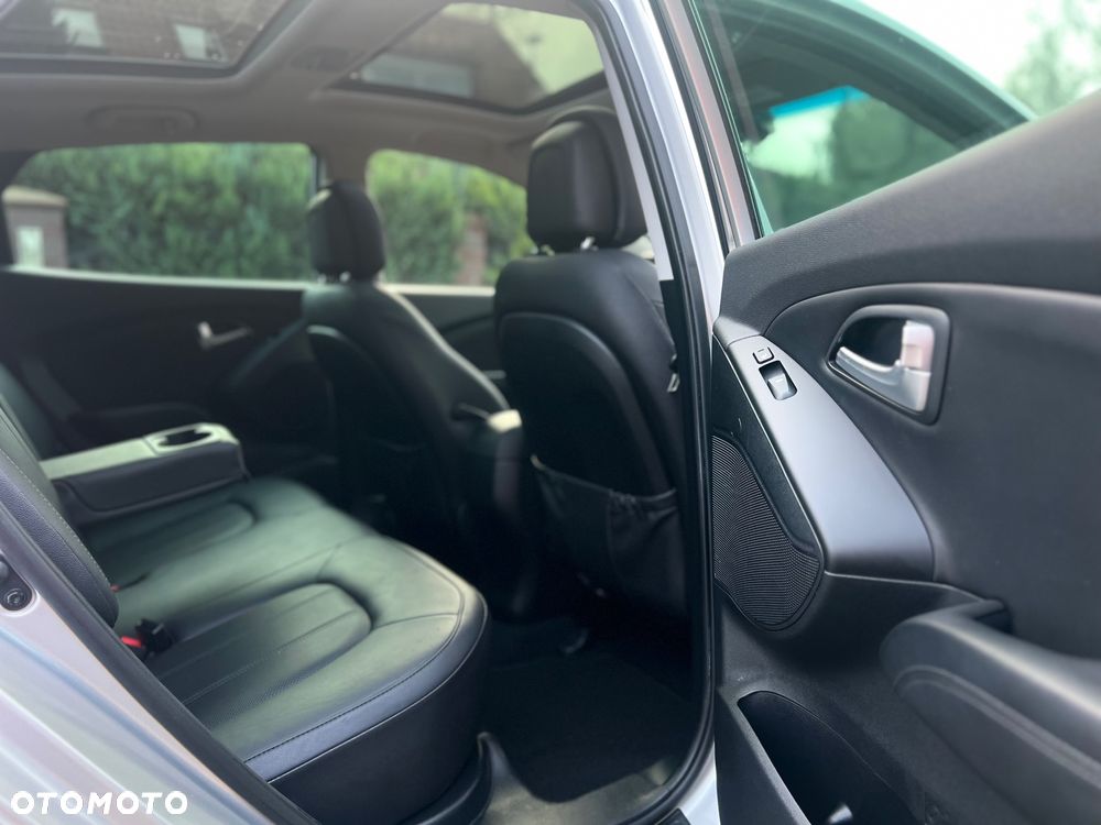 Hyundai ix35 2.0 CRDi 4WD Automatik Premium - 22