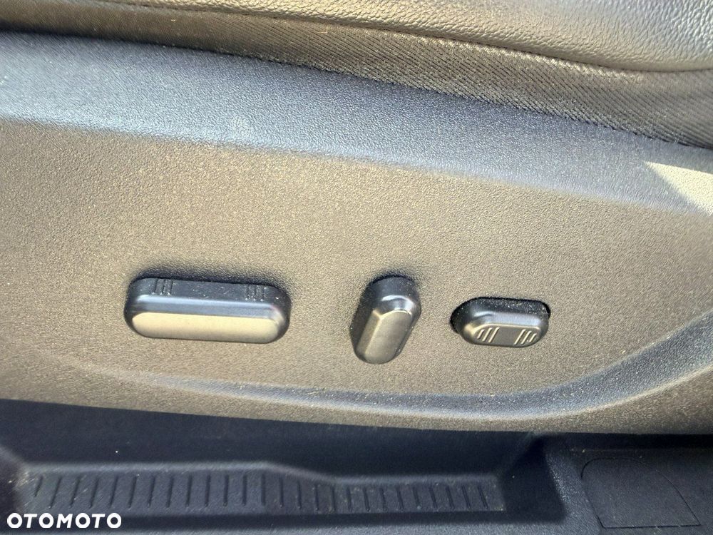 Ford Kuga 2.0 TDCi 4WD Titanium - 20