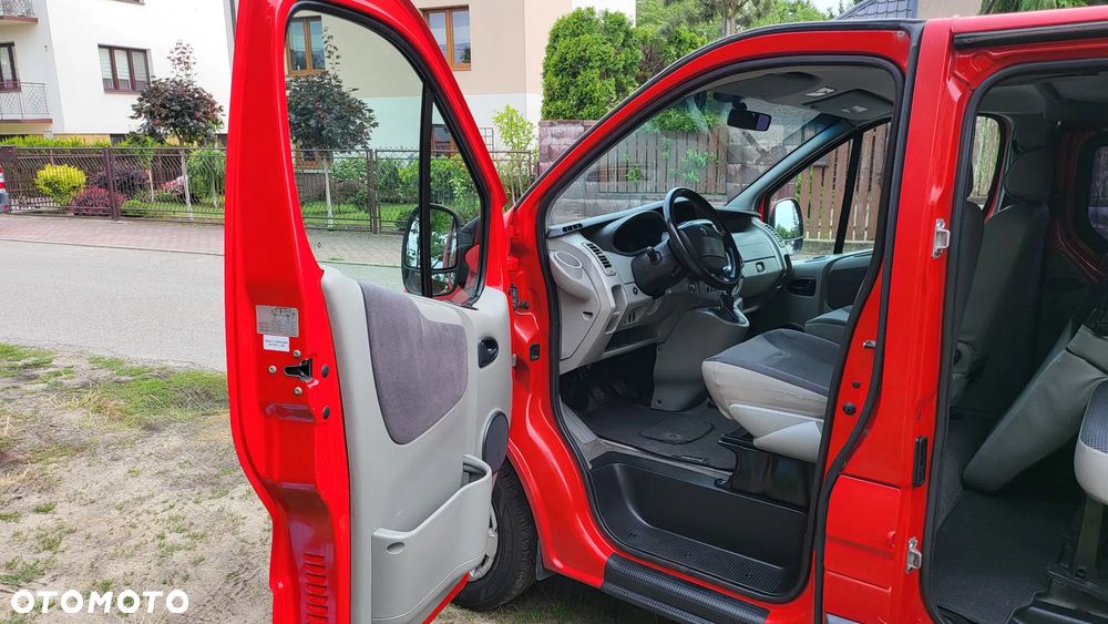 Renault Trafic 2.0 16V Combi L1H1 - 15