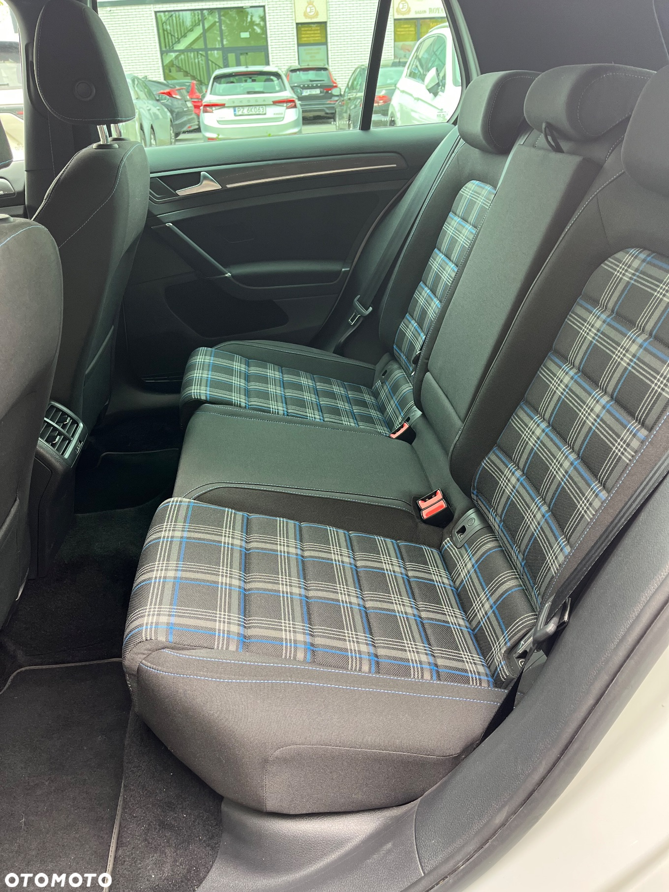 Volkswagen Golf 1.5 eHybrid OPF DSG Edition 50 - 29