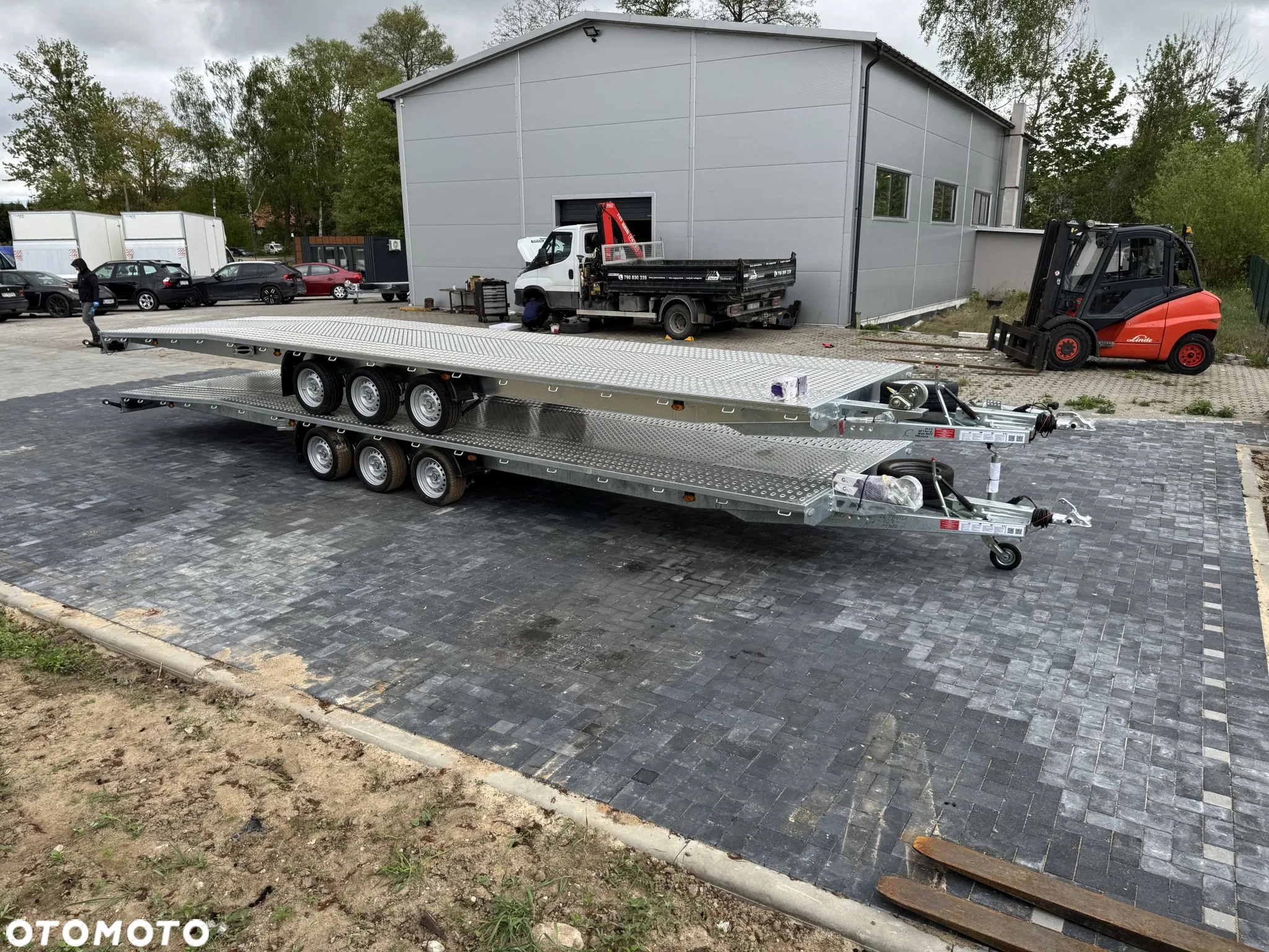 Niewiadów Nowa Laweta Indiana Eco 850x210 3500kg na dwa auta bus Dostawa - 4