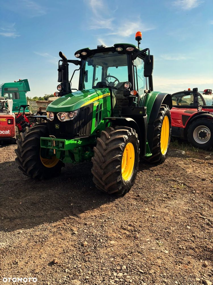 John Deere 6090M| 2024 | 12,5 mth | TLS | ISOBUS | 3 wyjścia hydrauliczne | 40 km/h |Pneumtyka | Zarejestorowany| - 2