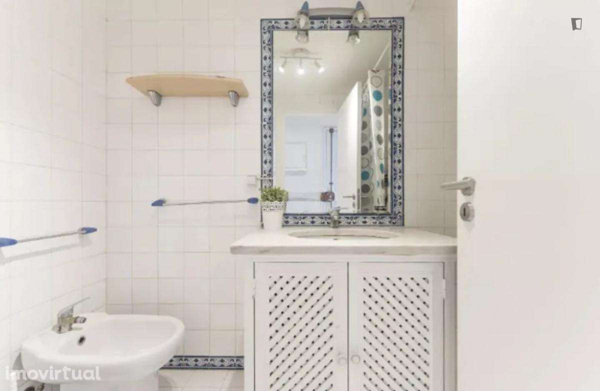 Quarto - localizado em Entrecampos Lisbon - Grande imagem: 3/4