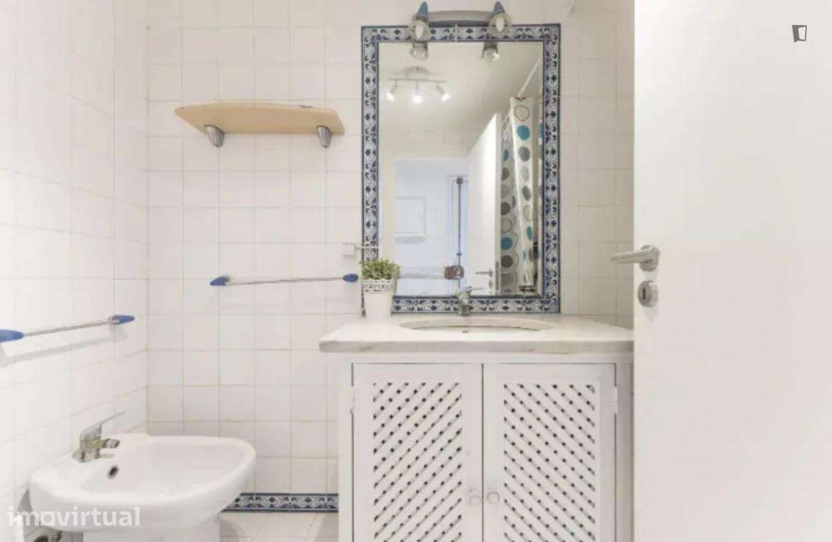 Quarto - localizado em Entrecampos Lisbon - Grande imagem: 4/5