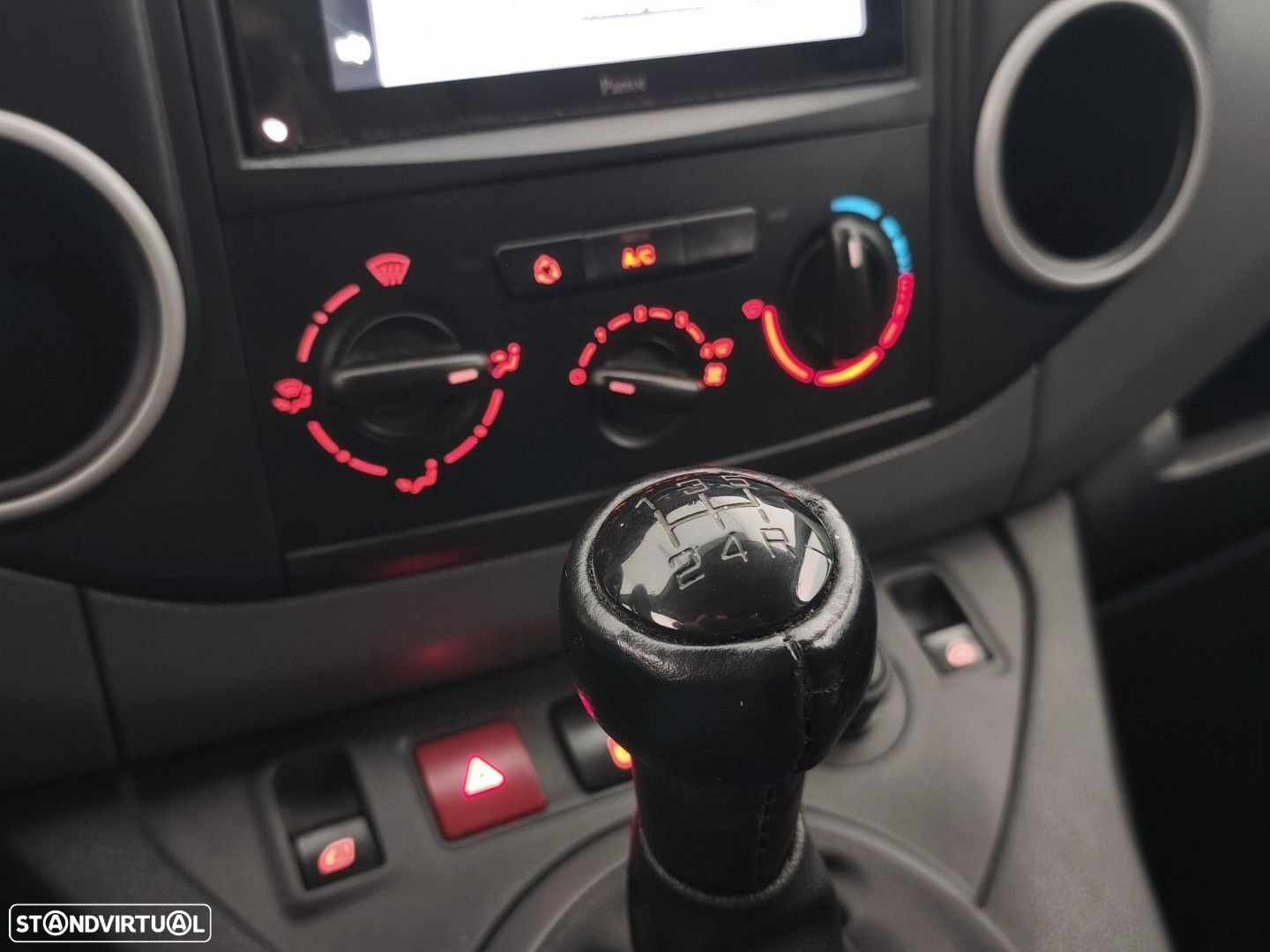 Peugeot Partner 1.6 BlueHDi L1 SE Office - 19