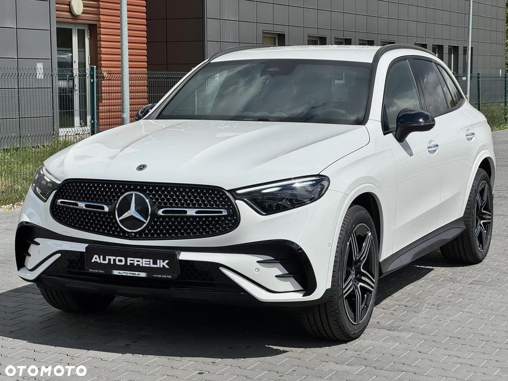 Mercedes-Benz GLC 220 d mHEV 4-Matic AMG Line - 4
