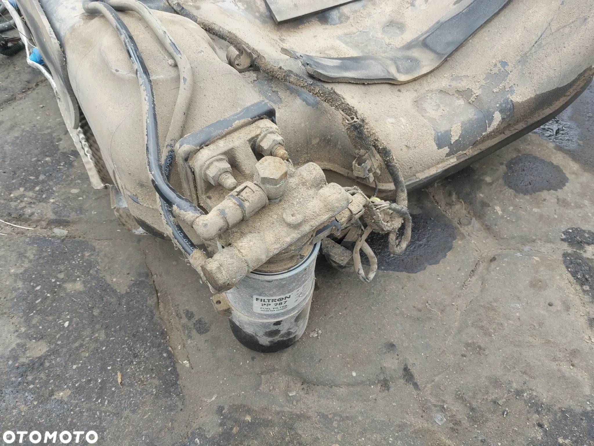 Osprzęt baku zbiornika paliwa Saab 93 Lift ver2 Pompka paliwa przewody paliwa pływak baku zbiornika obudowa filtra paliwa Opel Vectra C 1.9 - 4