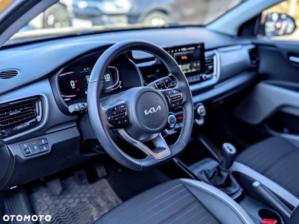 Kia Stonic 1.0 T-GDI L - 3