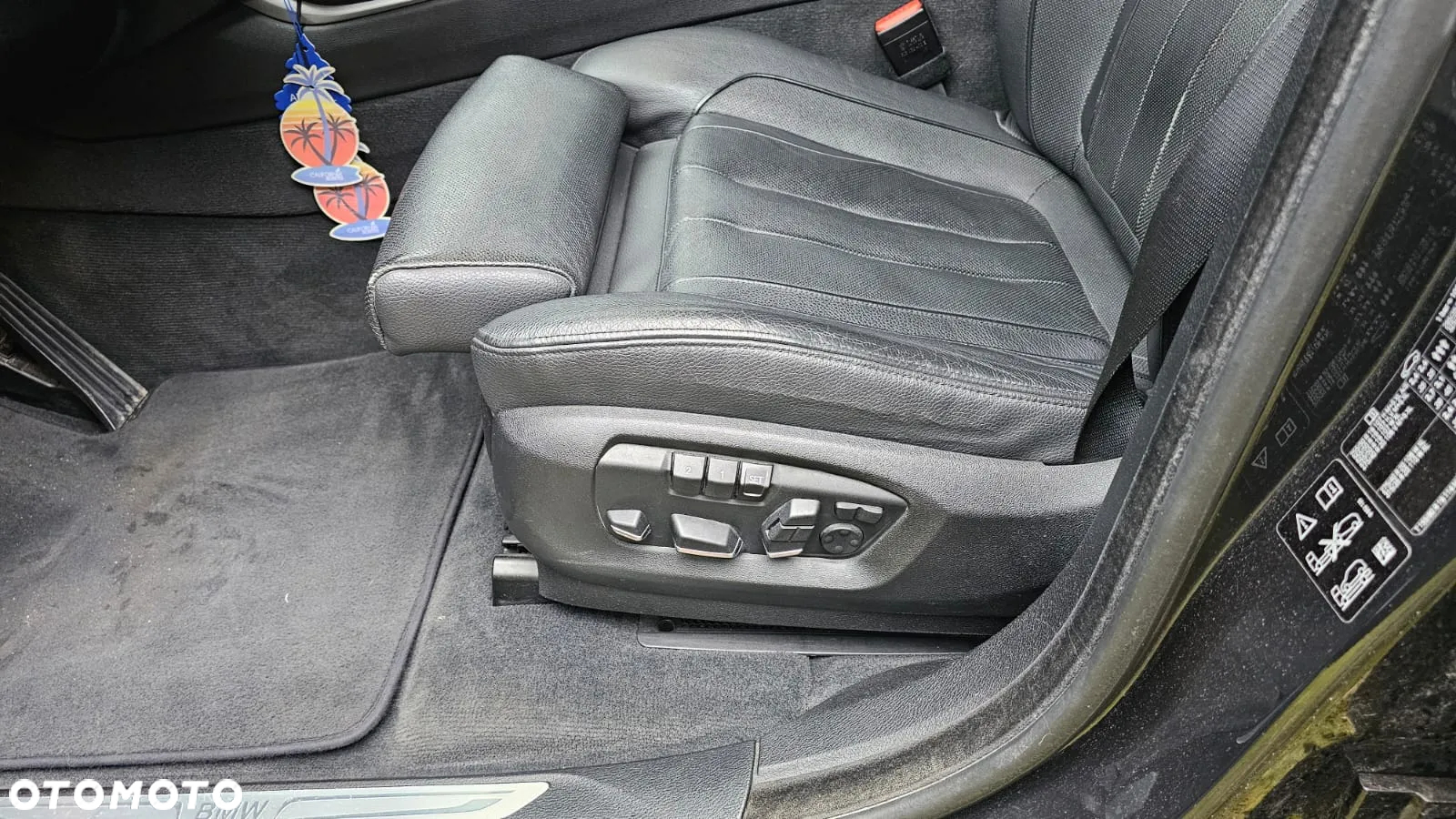 BMW X6 xDrive50i - 10