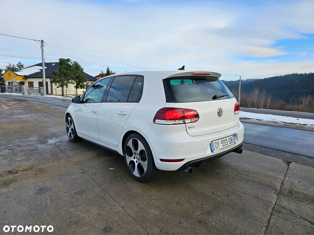 Volkswagen Golf 2.0 TSI GTI DSG - 16
