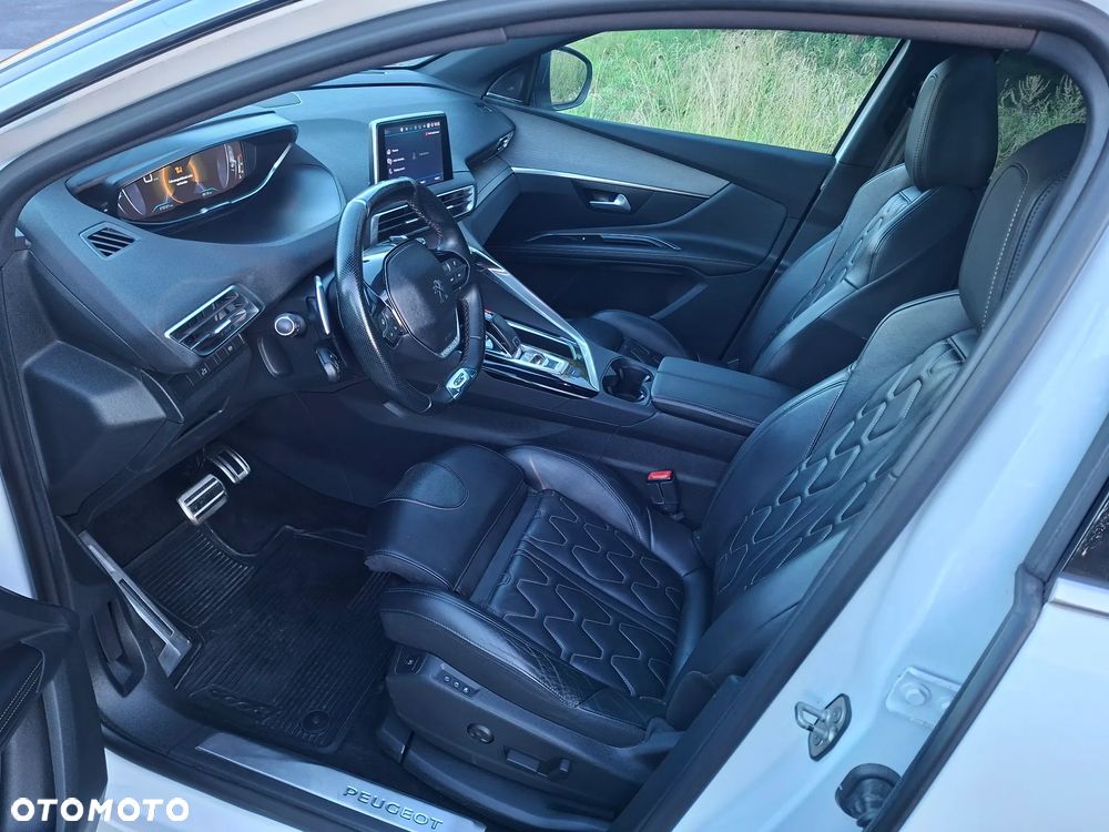 Peugeot 5008 2.0 BlueHDI GT S&S EAT8 - 26
