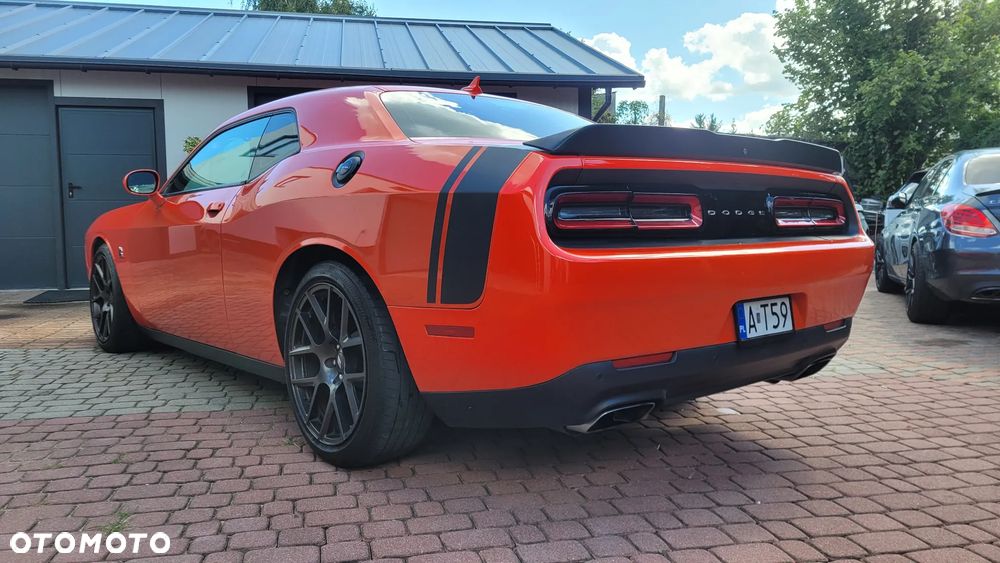 Dodge Challenger 6.4 Scat Pack - 8
