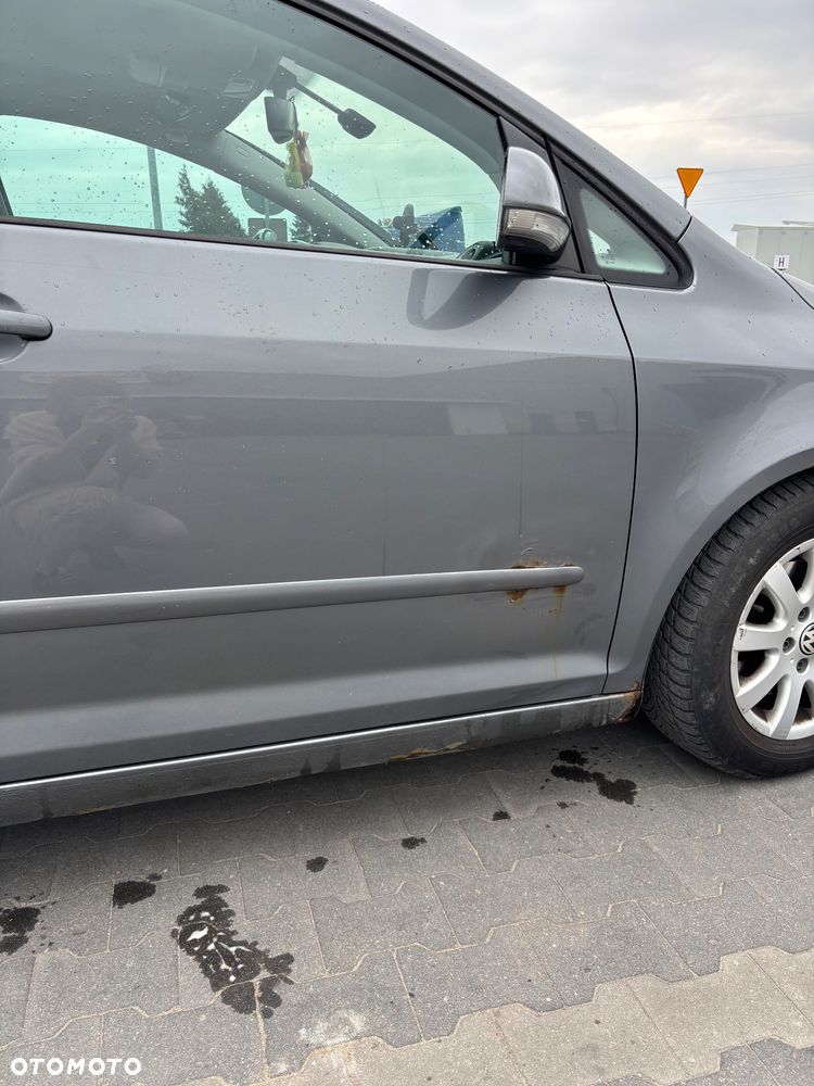 Volkswagen Golf Plus 1.6 FSI Comfortline Tiptr - 5