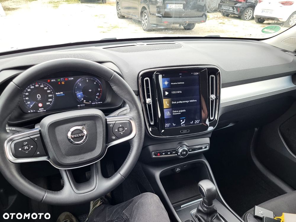 Volvo XC 40 D3 SCR Momentum - 31