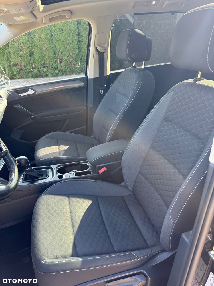 Volkswagen Touran 2.0 TDI SCR DSG Join - 16