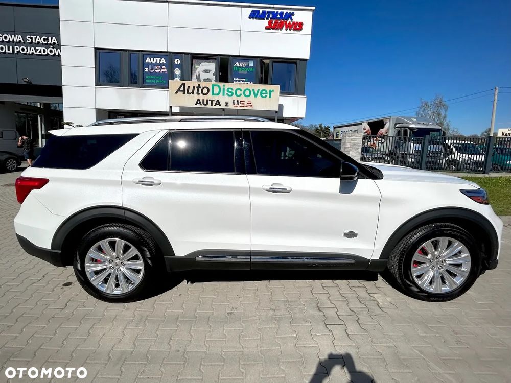 Ford Explorer - 3