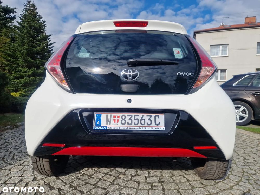 Toyota Aygo x-cite - 10