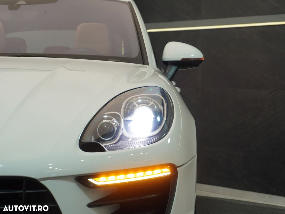 Porsche Macan Standard - 12