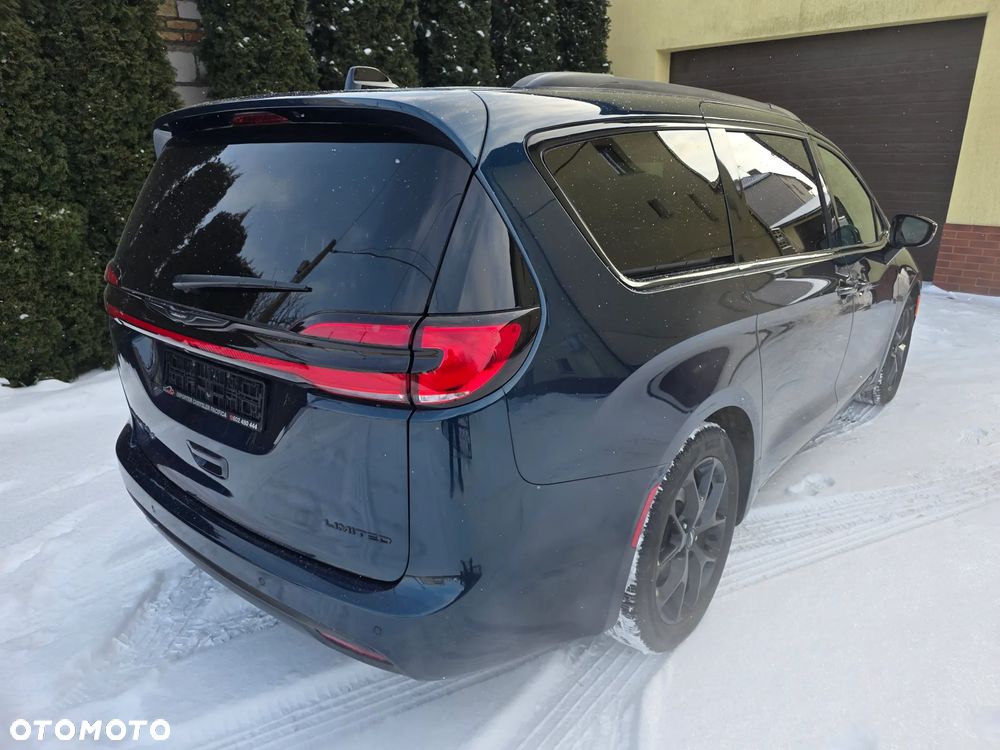 Chrysler Pacifica - 6