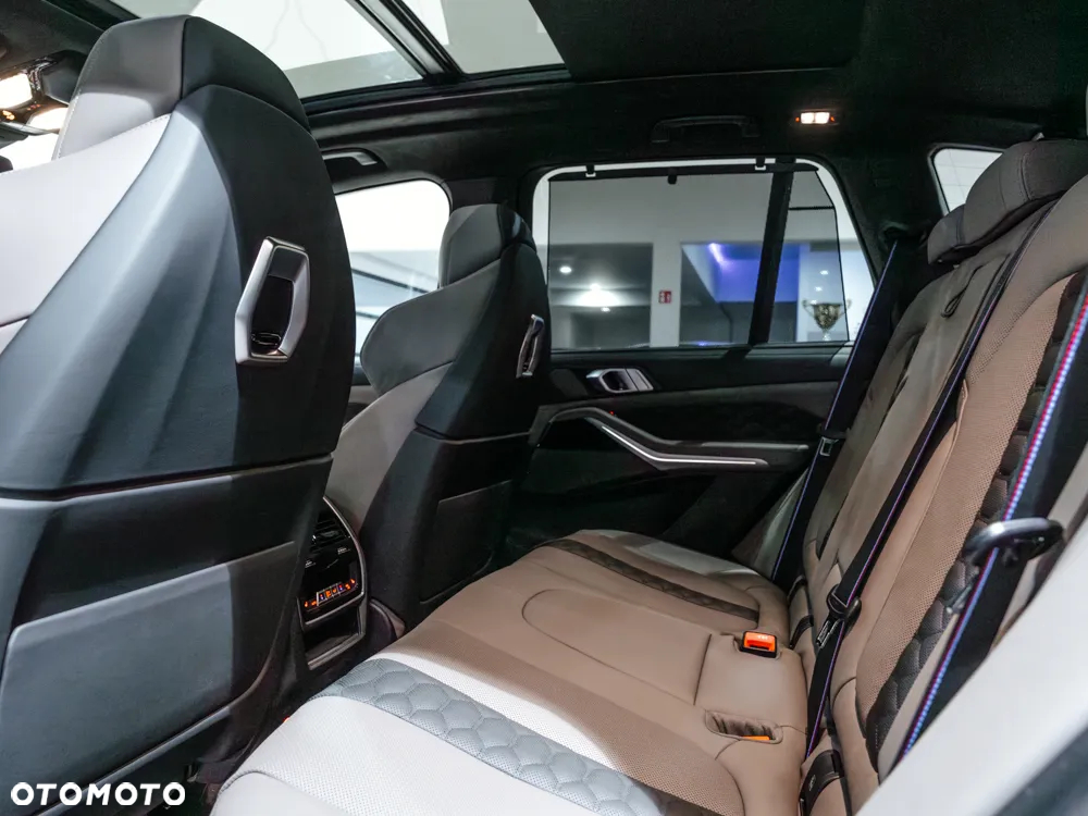 BMW X5 M Competition - 10