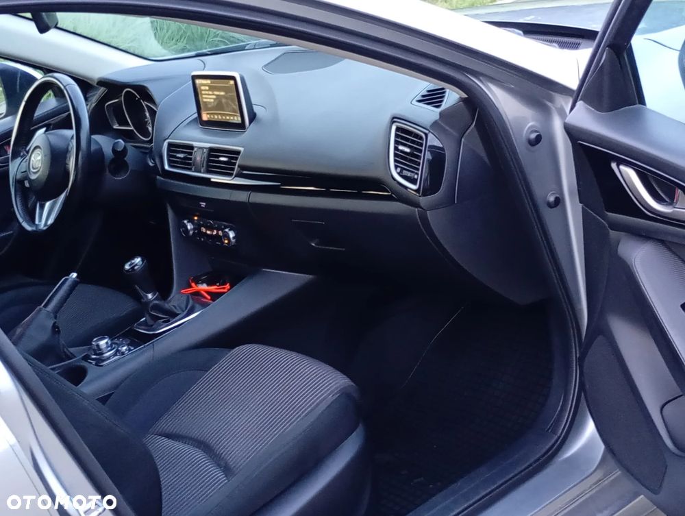 Mazda 3 - 9
