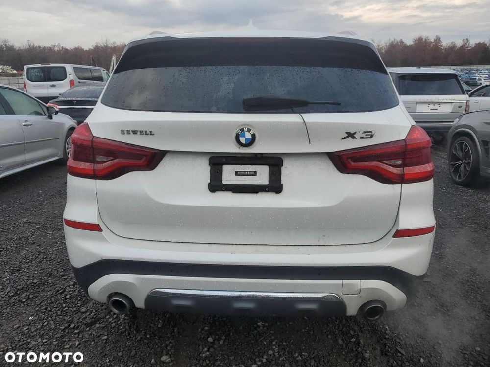 BMW X3 - 32