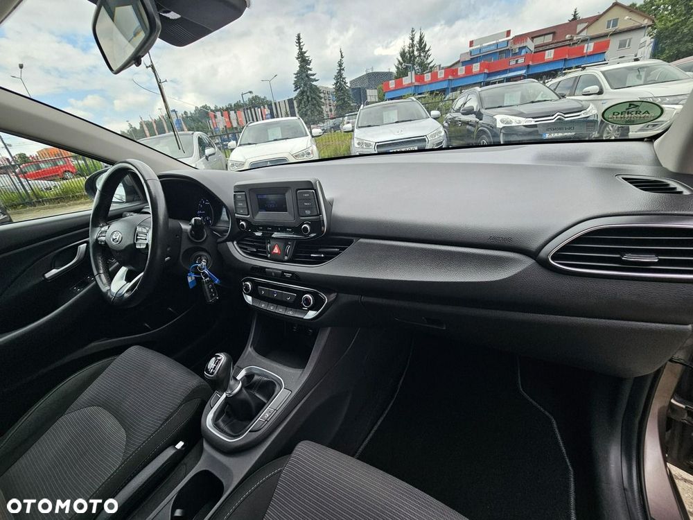 Hyundai i30 1.5 DPI Modern - 20