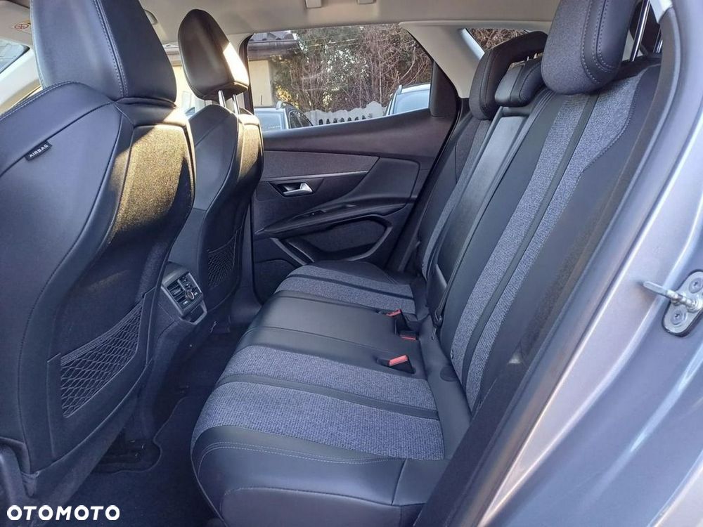 Peugeot 3008 1.2 PureTech Allure S&S - 15