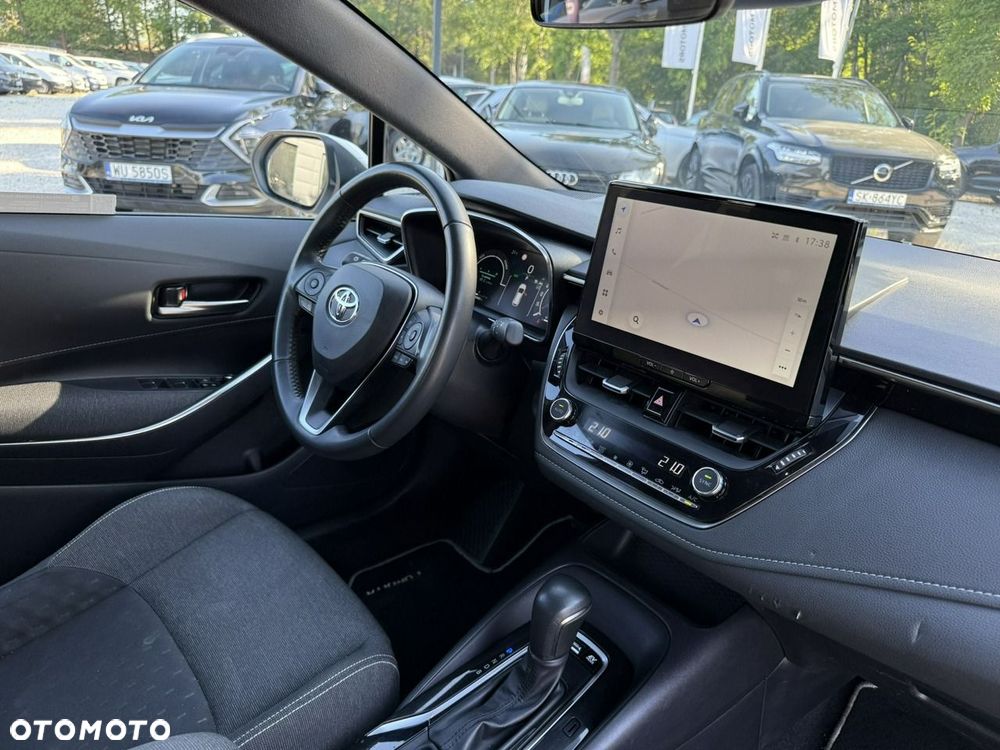 Toyota Corolla - 17