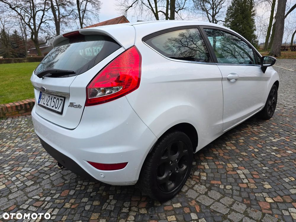 Ford Fiesta - 10