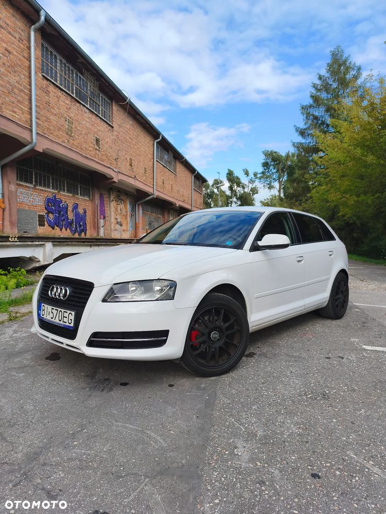 Audi A3 Sportback 1.6 Attraction - 2