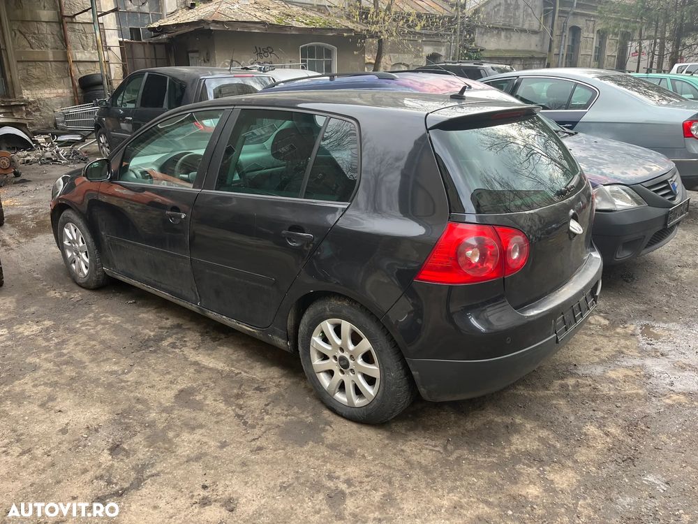 Dezmembrez VW Volkswagen Golf 5 negru 2.0 TDI cod  BKC 2007 - 2