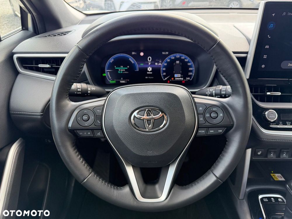 Toyota Corolla Cross - 15