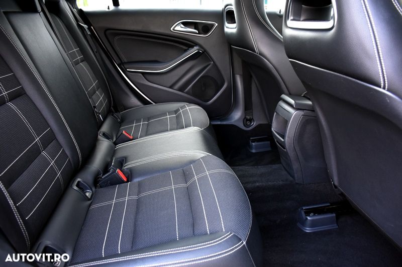 Mercedes-Benz CLA 180 Shooting Brake Urban - 15