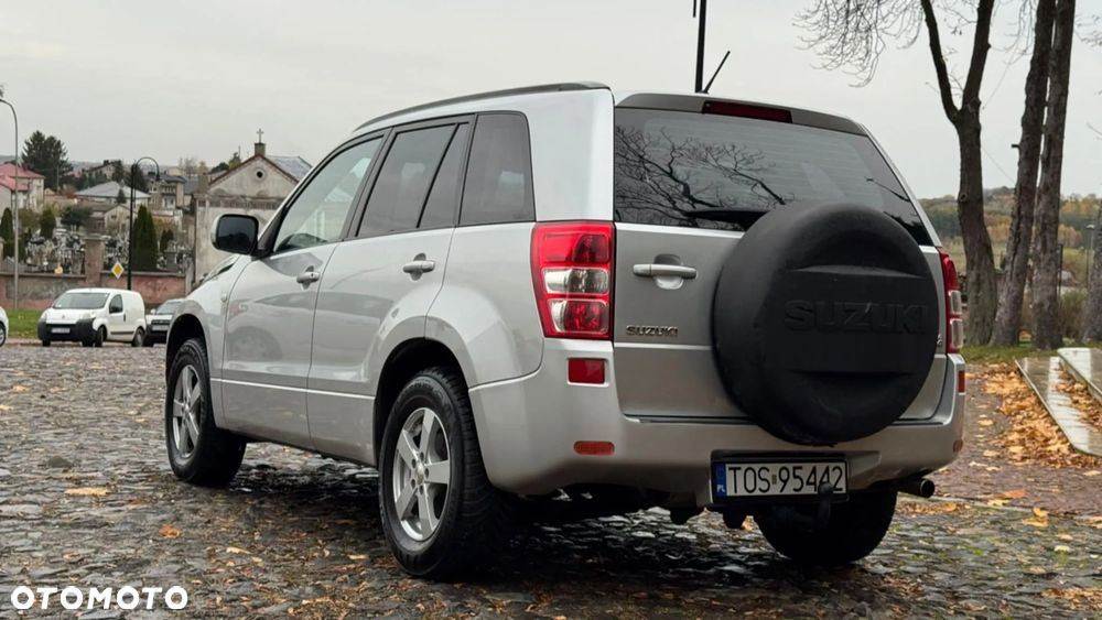 Suzuki Grand Vitara - 11