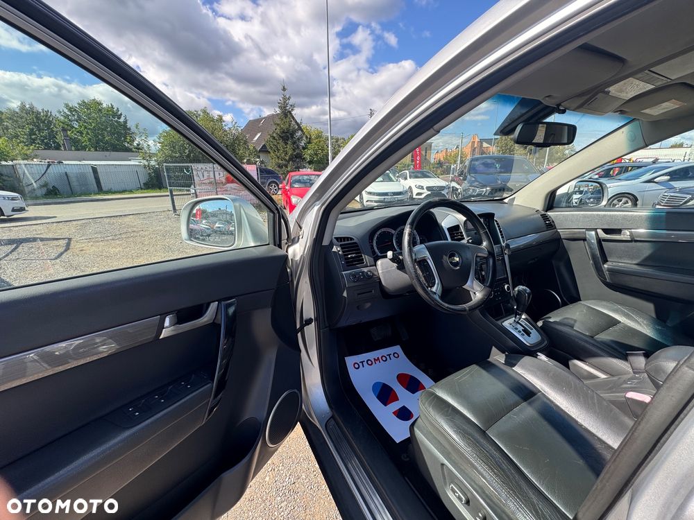 Chevrolet Captiva 2.0 d LT medium 5os - 13