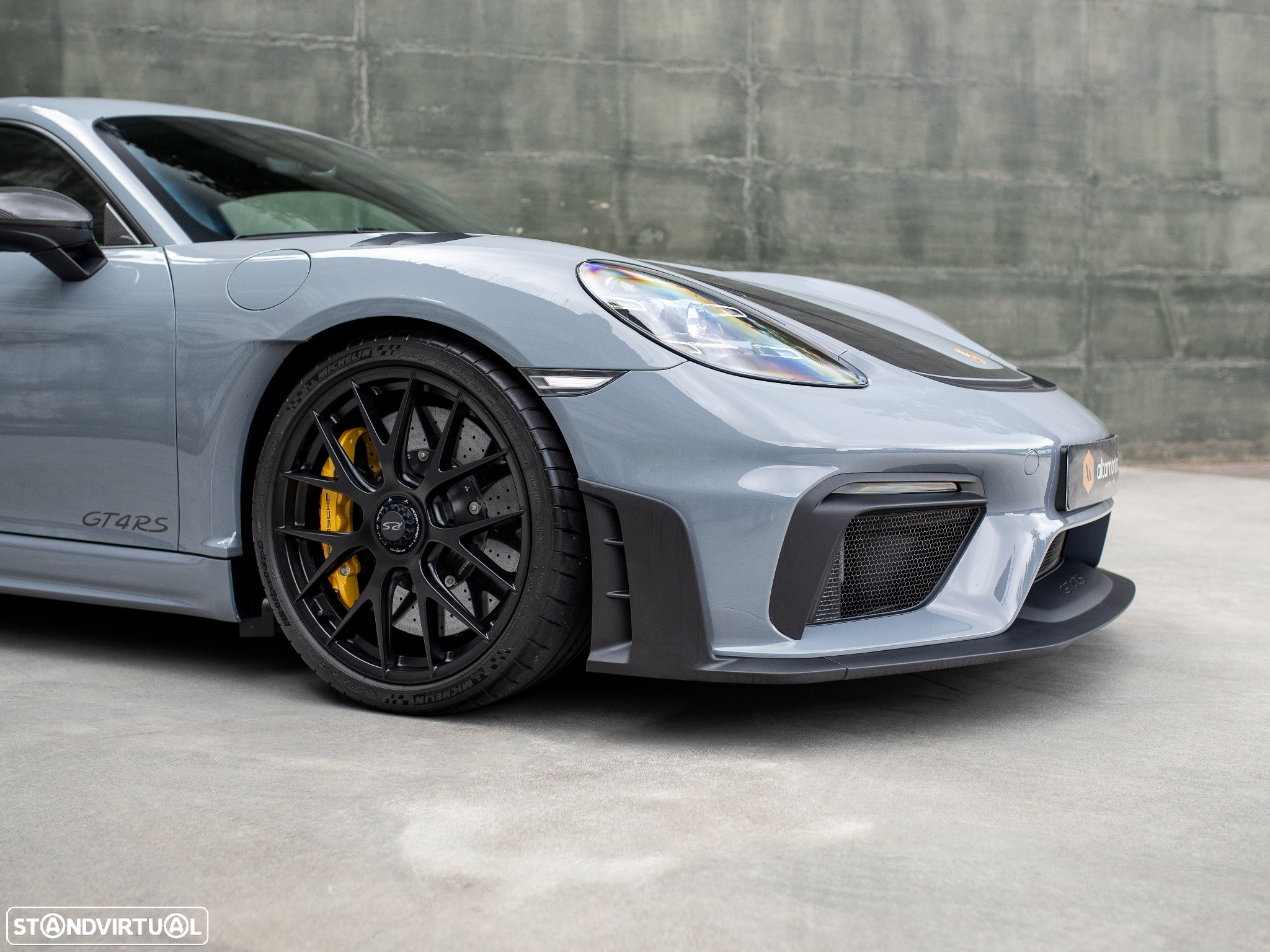 Porsche 718 Cayman GT4 RS - 13