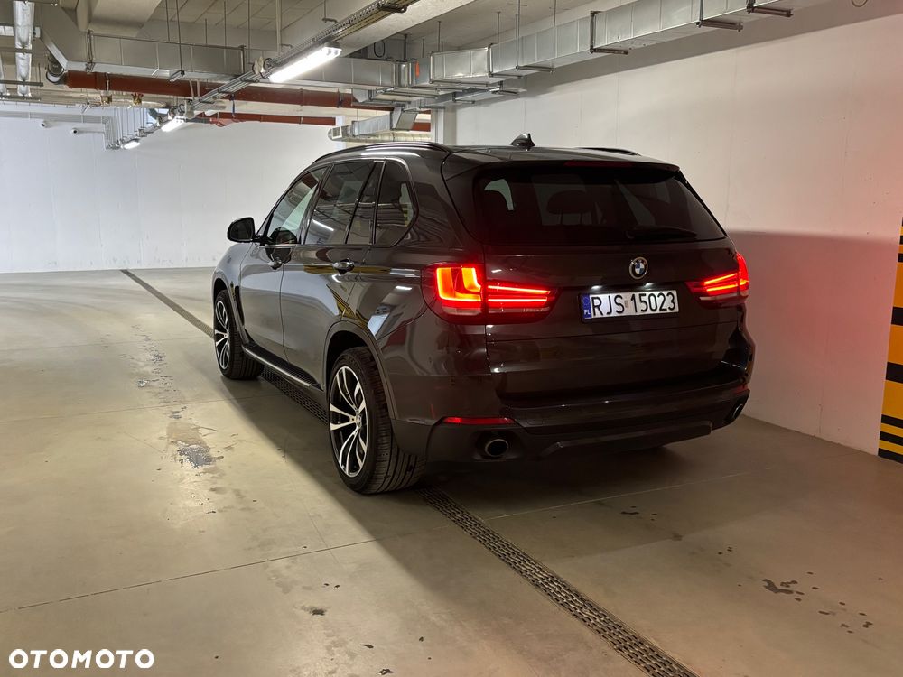 BMW X5 xDrive35i Sport-Aut - 2