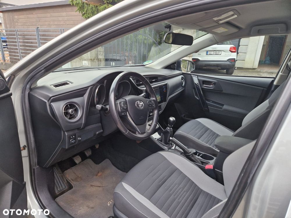 Toyota Auris 1.2 Turbo Design Edition - 2