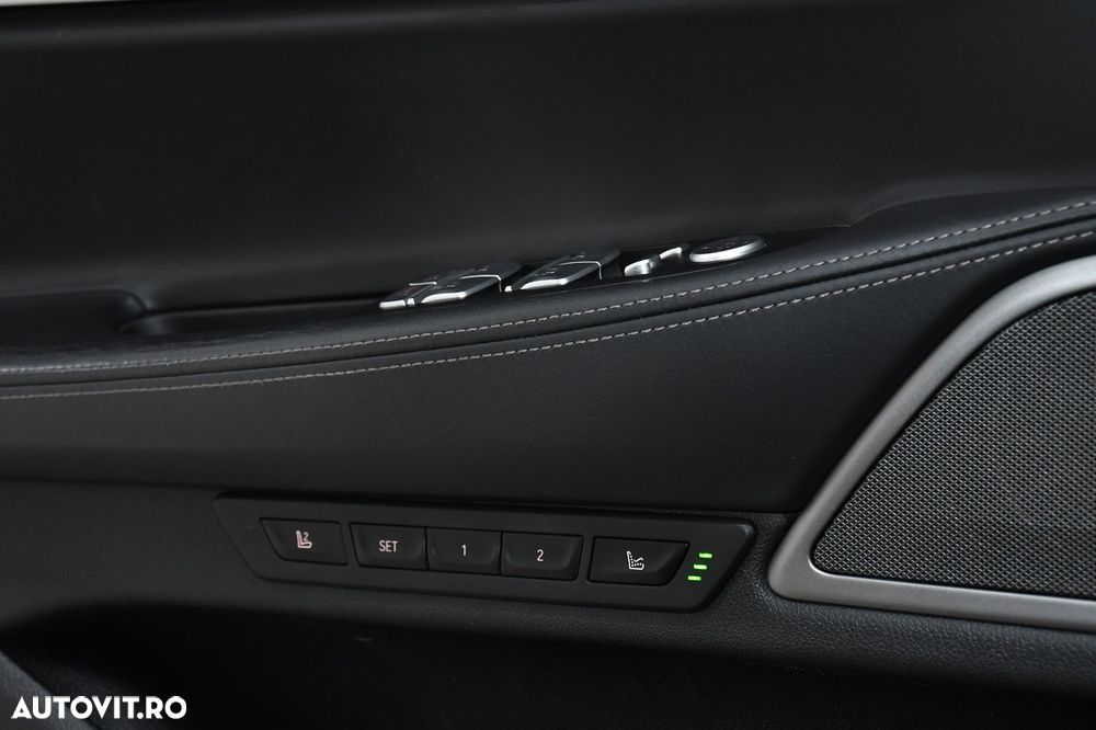 BMW Seria 7 740Li xDrive - 33