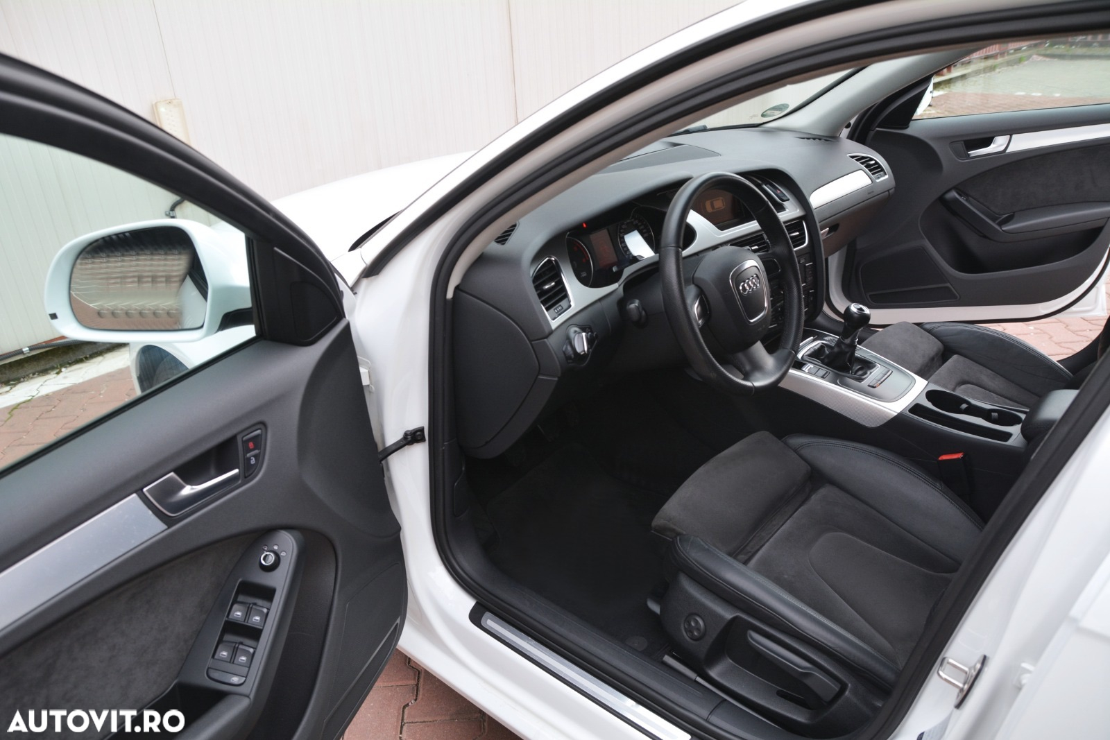 Audi A4 2.0 TDI Avant - 14