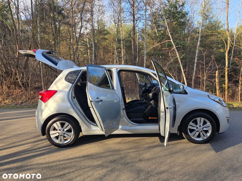 Hyundai ix20 1.4 blue Comfort - 14