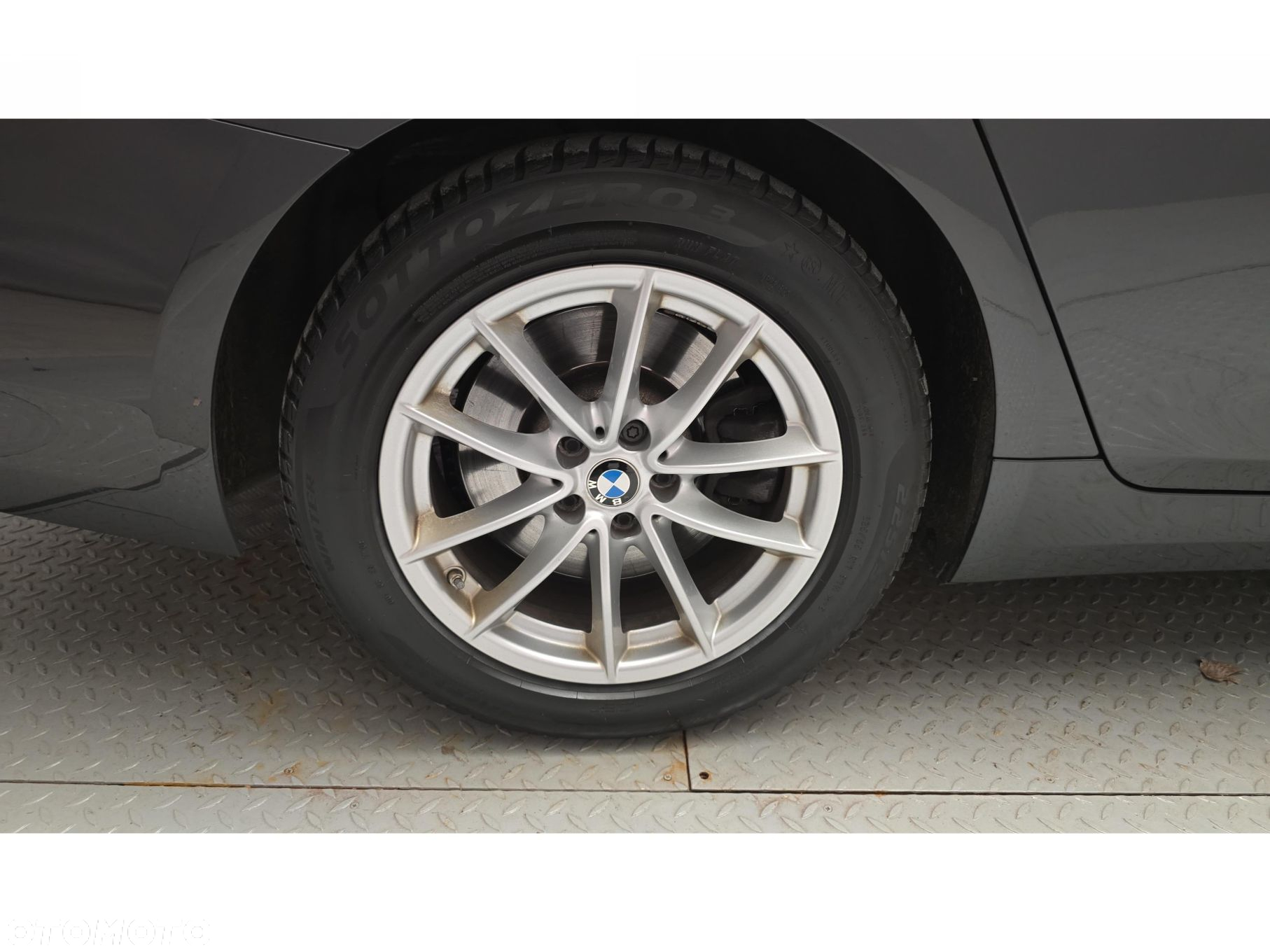 BMW Seria 5 - 25