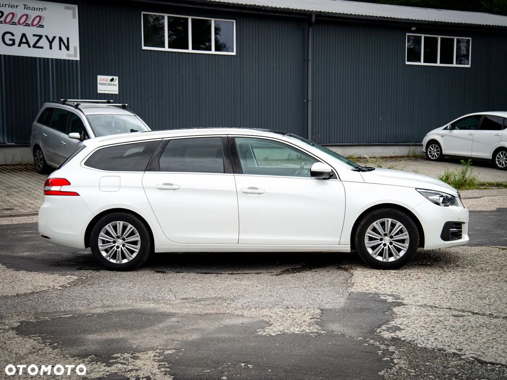 Peugeot 308 PureTech 130 GPF Stop & Start Allure - 16