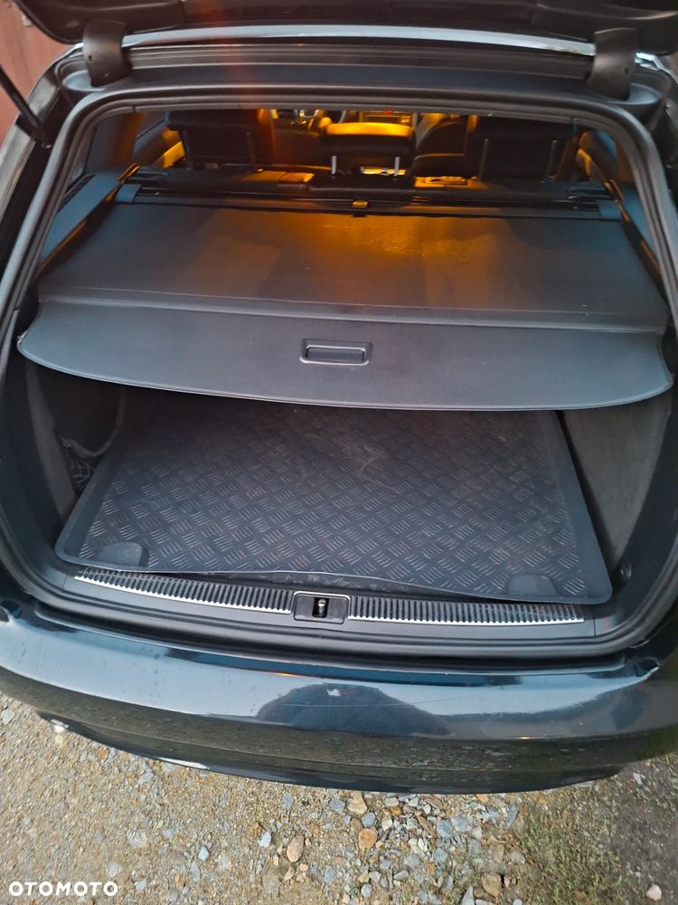 Audi A4 Avant 2.0 TDI DPF - 9