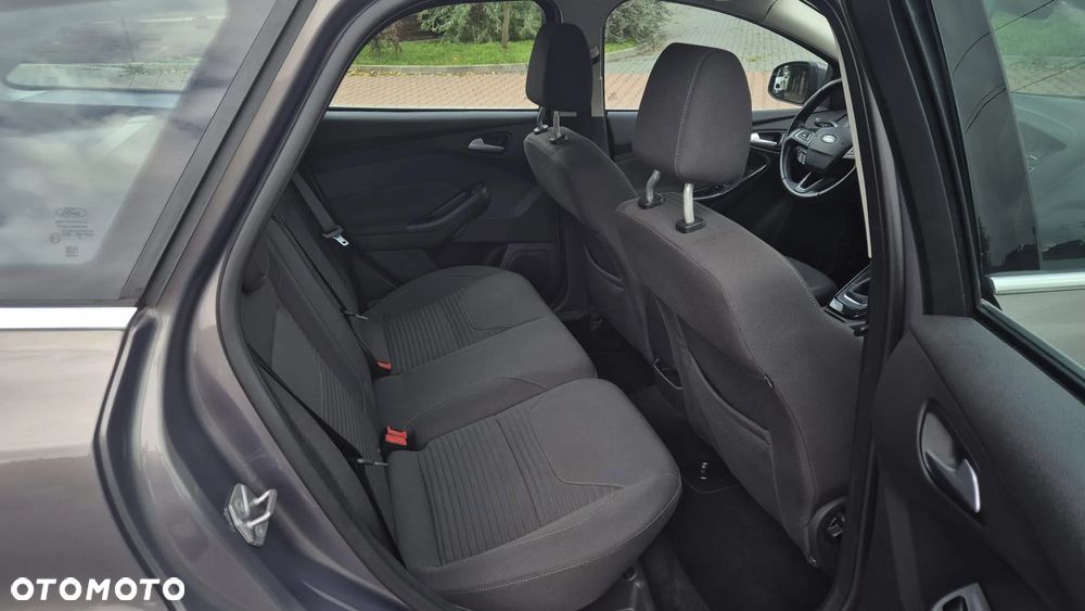 Ford Focus 1.5 EcoBoost Start-Stopp-System Business Edition - 11